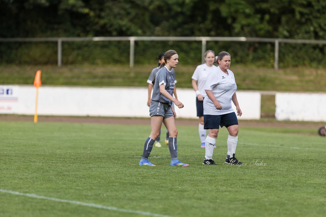 Bild 256 - Loewinnen Cup